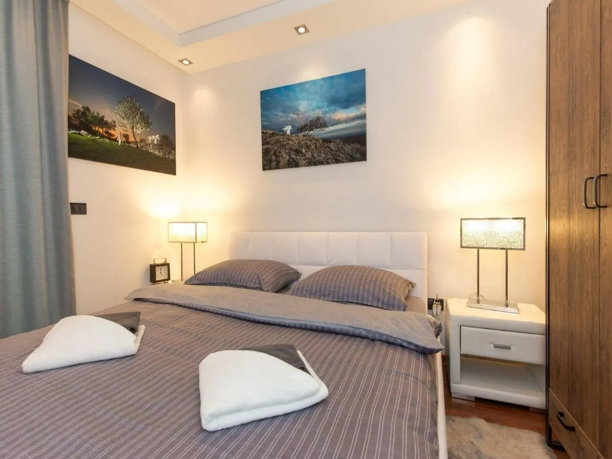 Heart Of Malinska Apartment